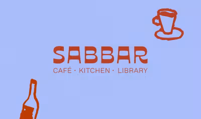 Sabbar logo op blauwe achtergrond met getekende iconen